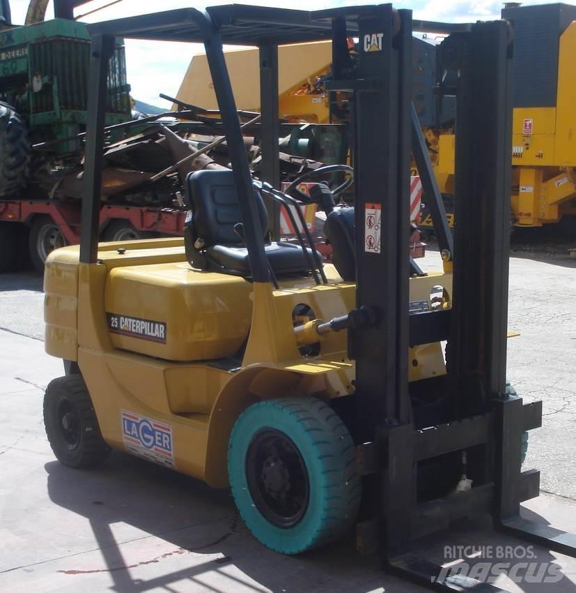 CAT GP25 Propan trucker