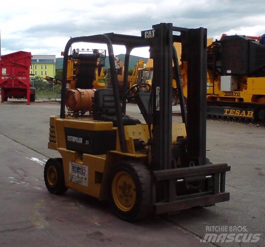 CAT GP25-2 Propan trucker