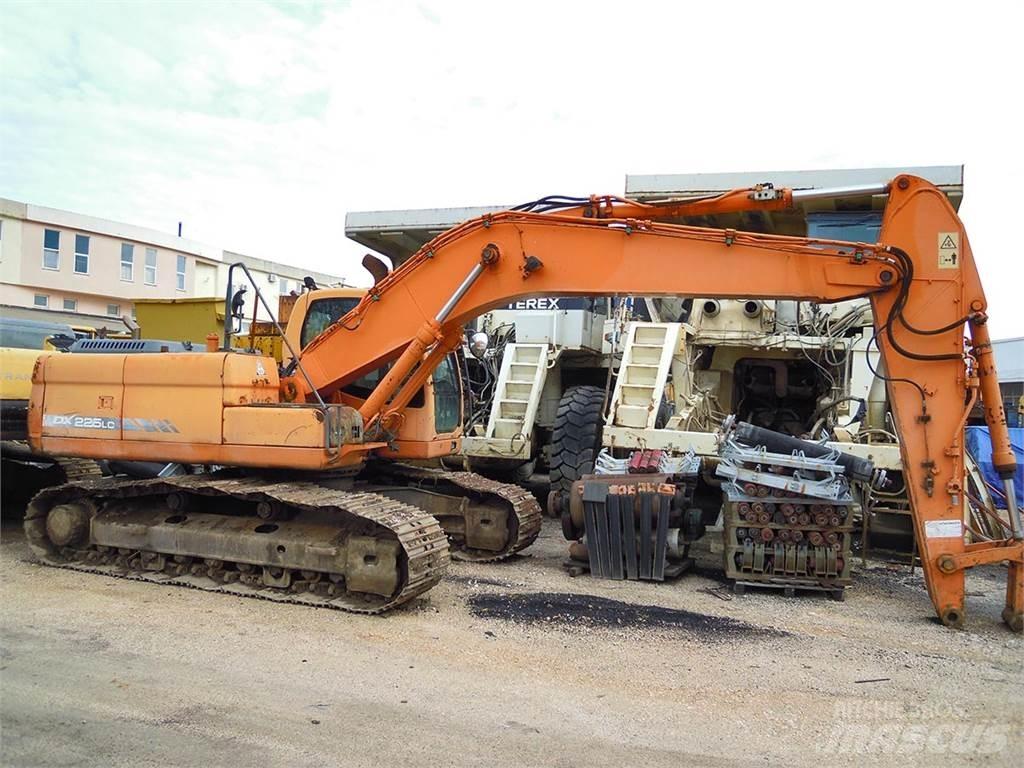 Doosan DX225LC Beltegraver