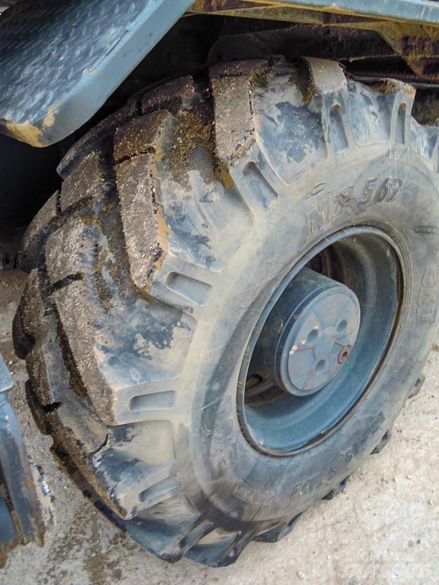 Hyundai R140W-9 Hjulgravere