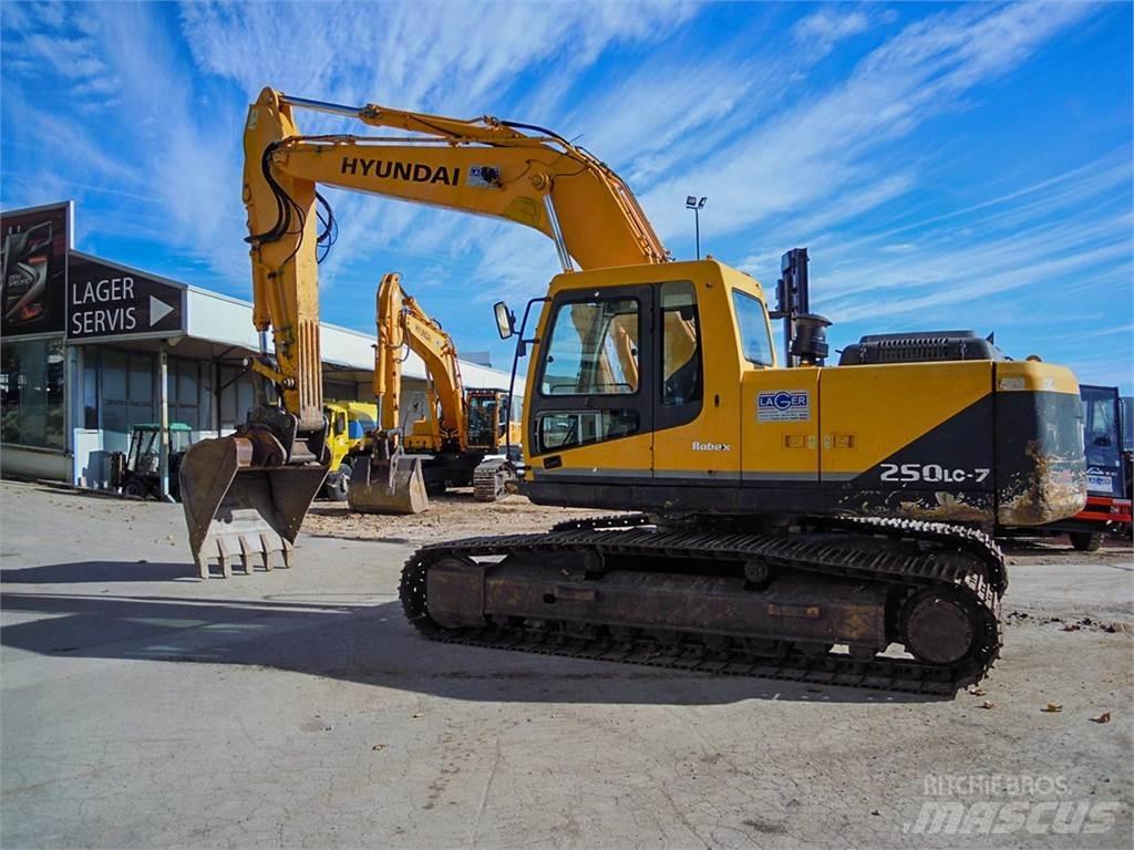 Hyundai R250LC-7 Beltegraver