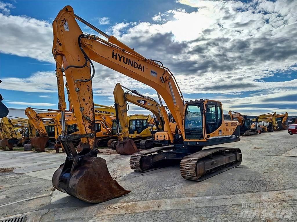 Hyundai R260LC-9A Beltegraver