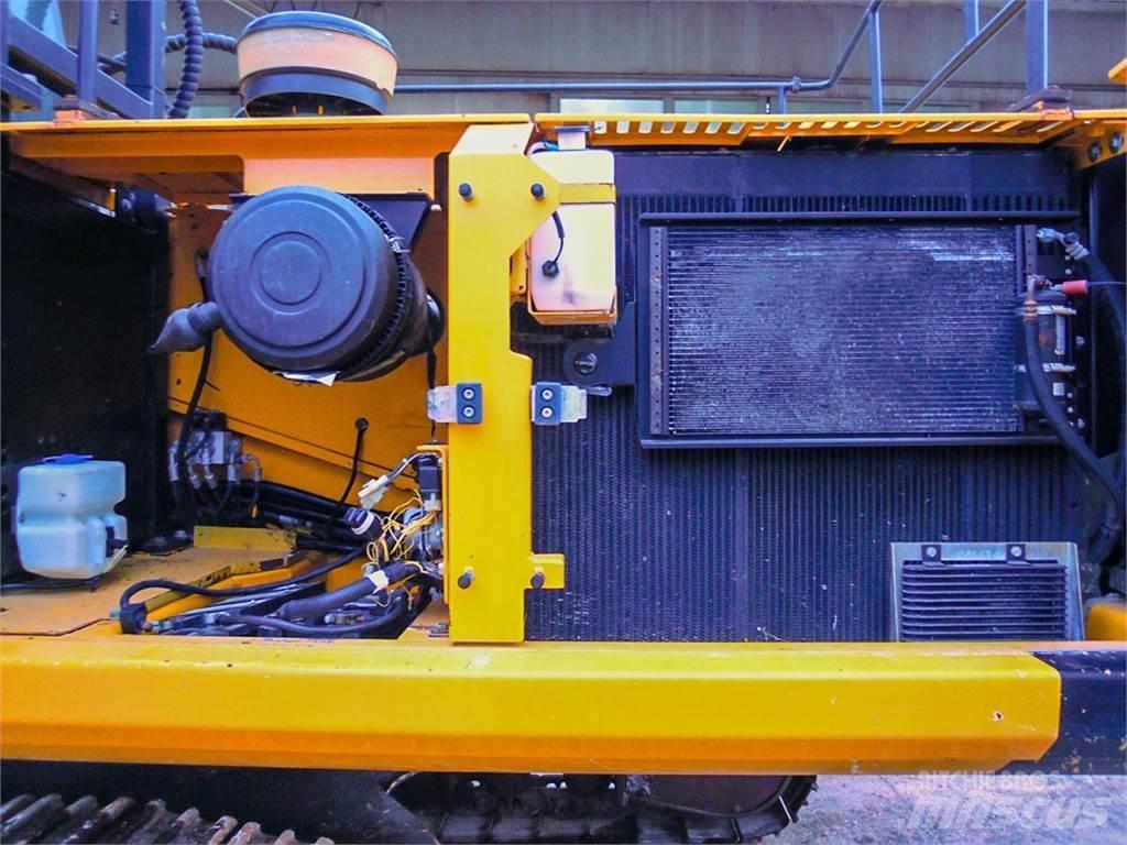 JCB JS290LCDX Beltegraver