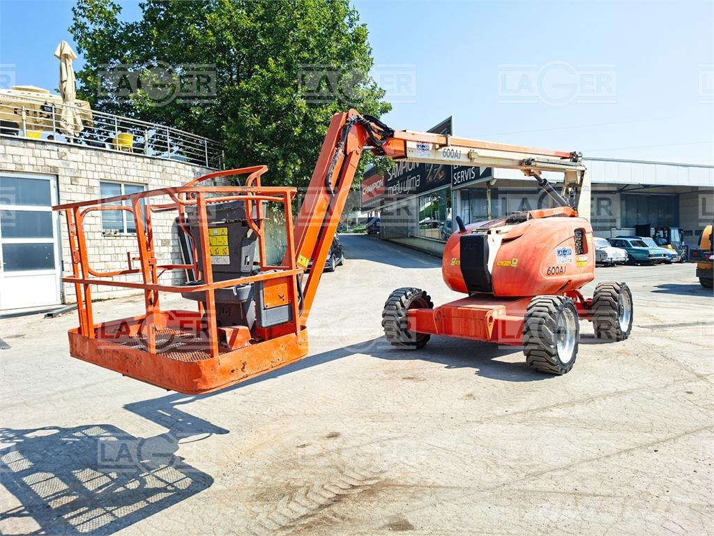 JLG 600AJ Leddede bomlifter
