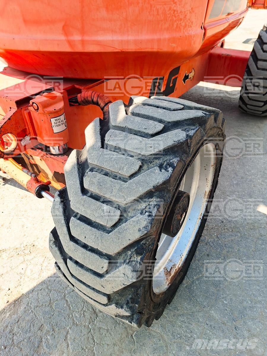 JLG 600AJ Leddede bomlifter