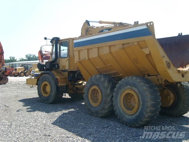 Komatsu HA270-3 Rammestyrte Dumpere