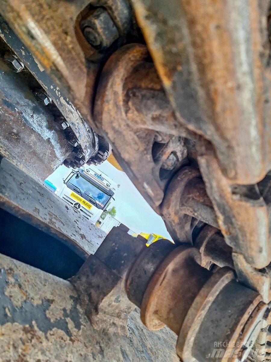 Komatsu PC340NLC-7K Beltegraver
