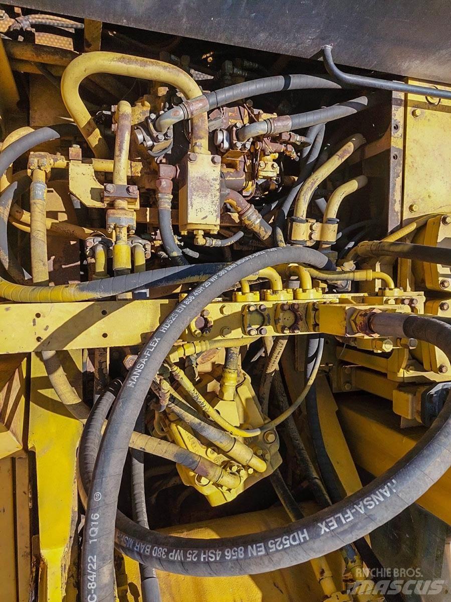 Komatsu PC400LC Beltegraver