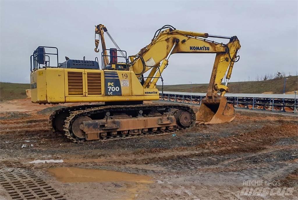 Komatsu PC700LC-8 Beltegraver