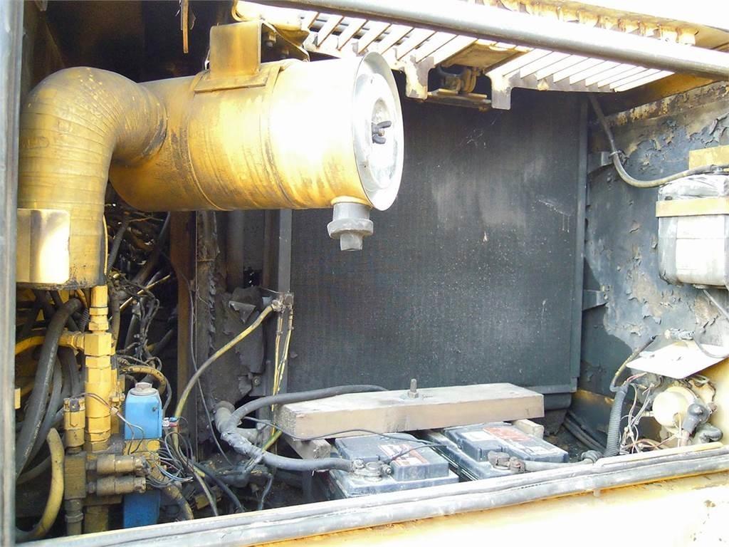 Komatsu PW170ES-6K Hjulgravere