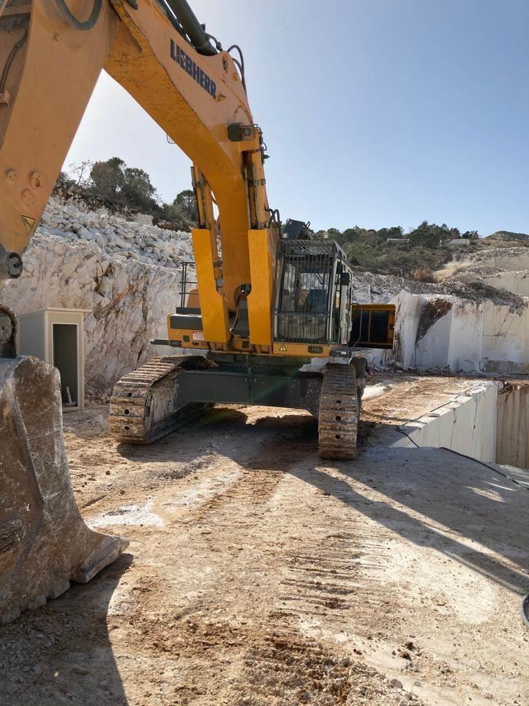 Liebherr 974 C HDSL Beltegraver