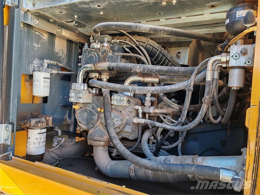 Liebherr R938 NLC Beltegraver