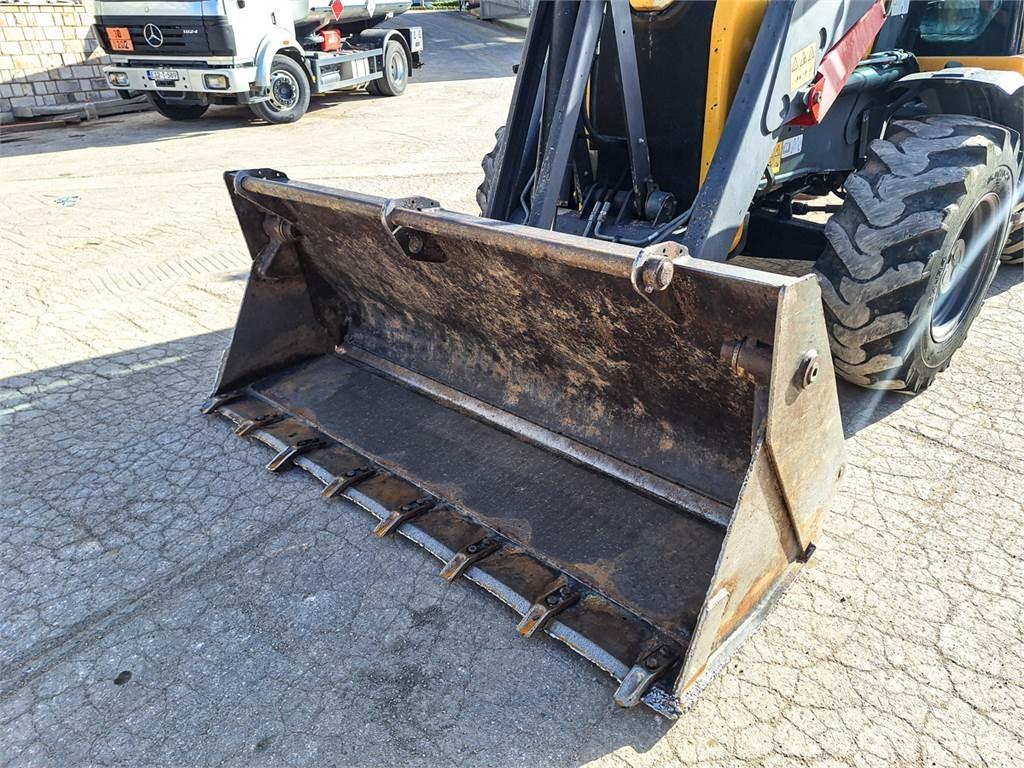 Mecalac TLB890PS Traktorgravere
