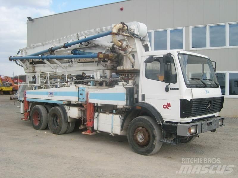 Mercedes-Benz 2422 Betongpumpe biler