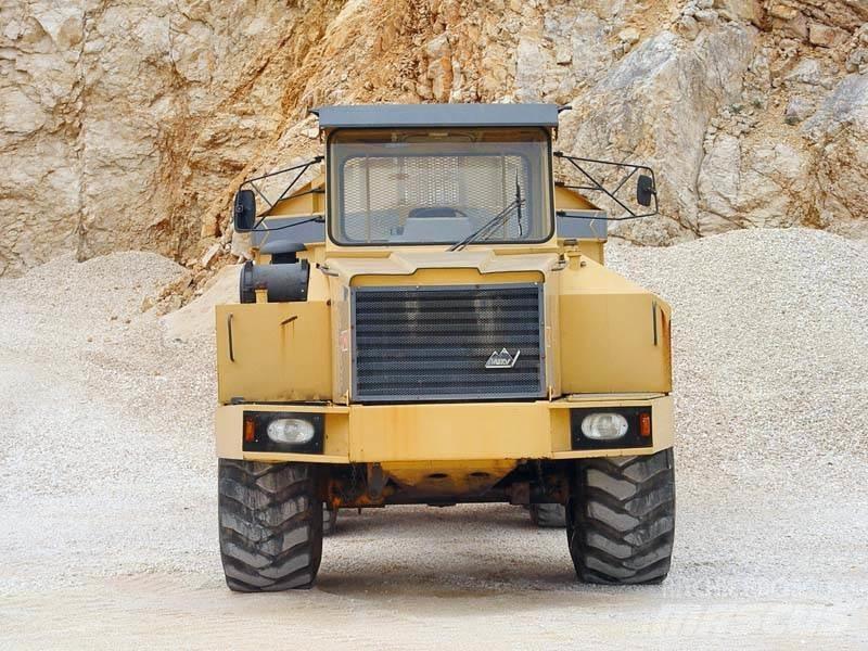 Moxy 7235 Rammestyrte Dumpere
