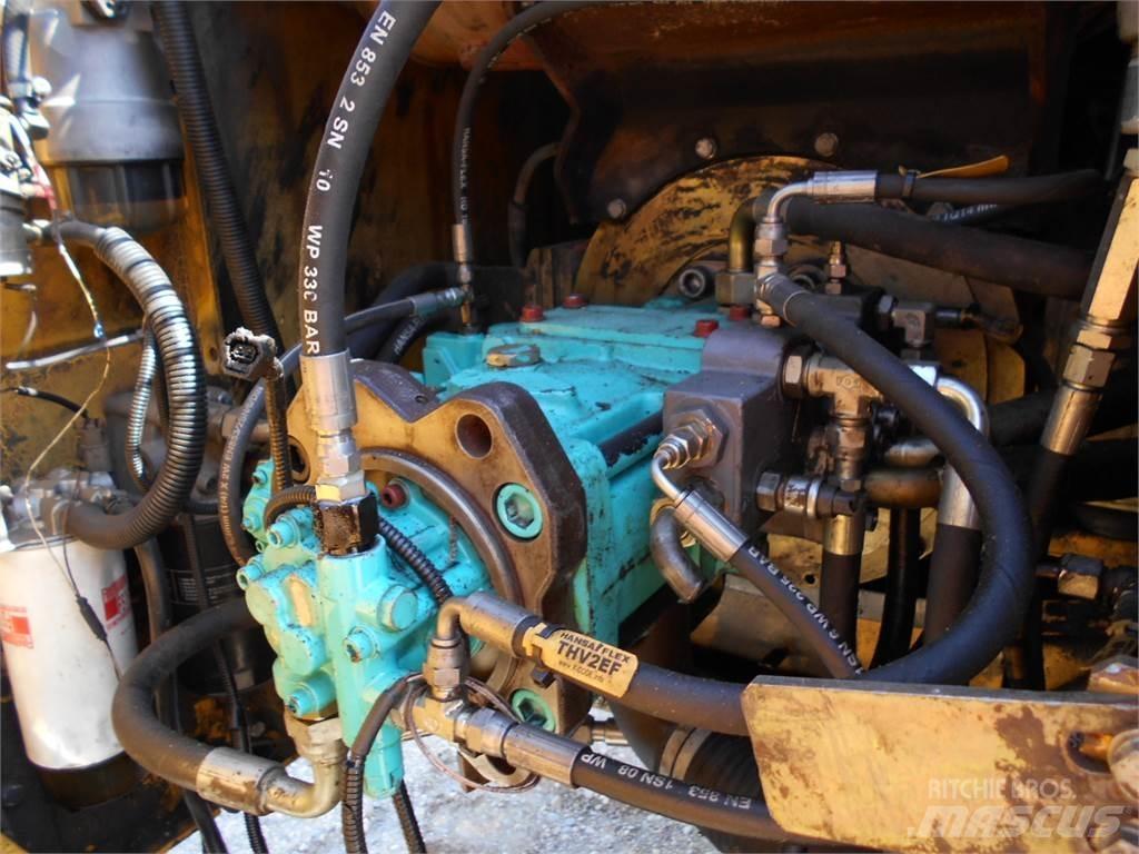 New Holland E385EL Beltegraver