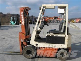 Nissan M01L15 Elektriske trucker