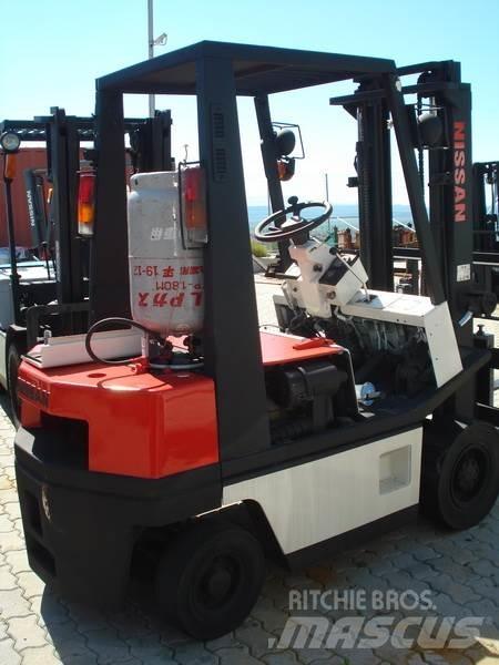 Nissan NH01A15 Gaffeltrucker - Annet