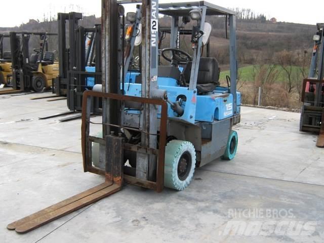 Nissan NJ01A15 Propan trucker