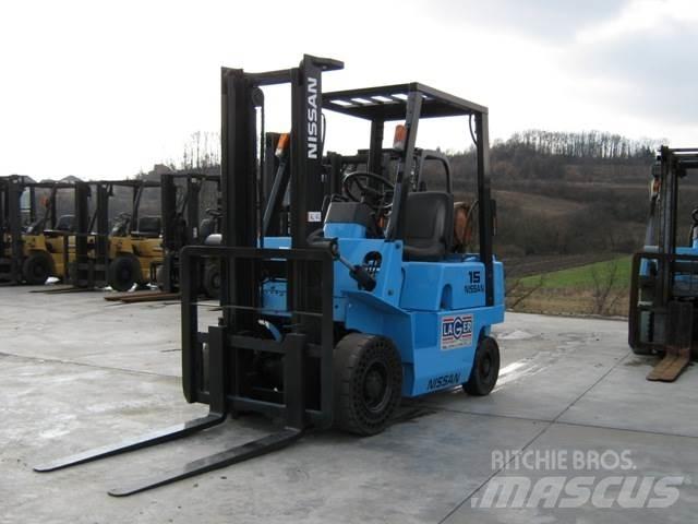 Nissan NJ01A15 Propan trucker