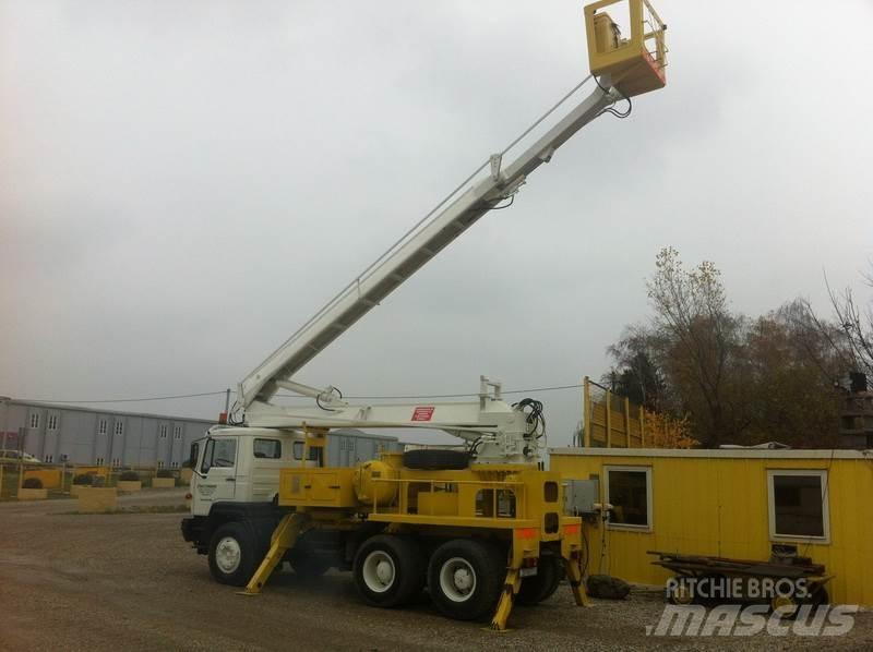 TAM 260T 32 Leddede bomlifter