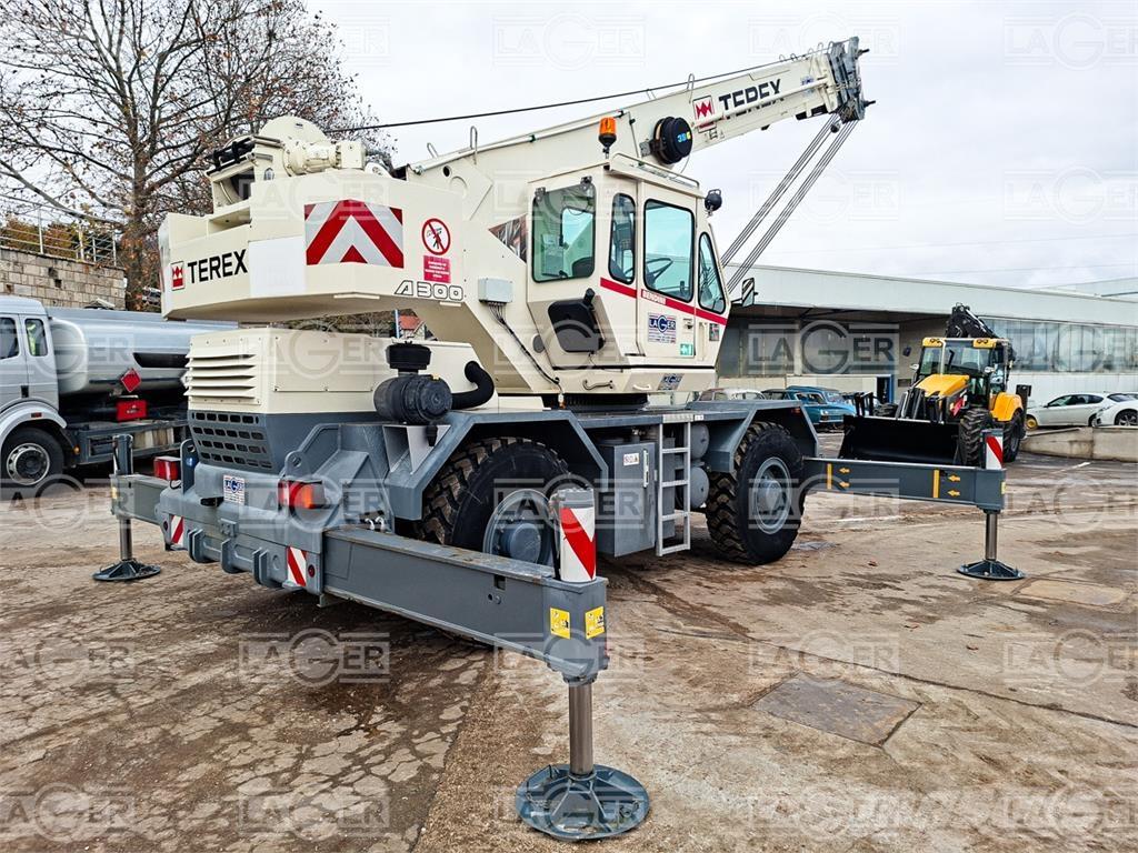 Terex A300-1 Røff terreng kraner