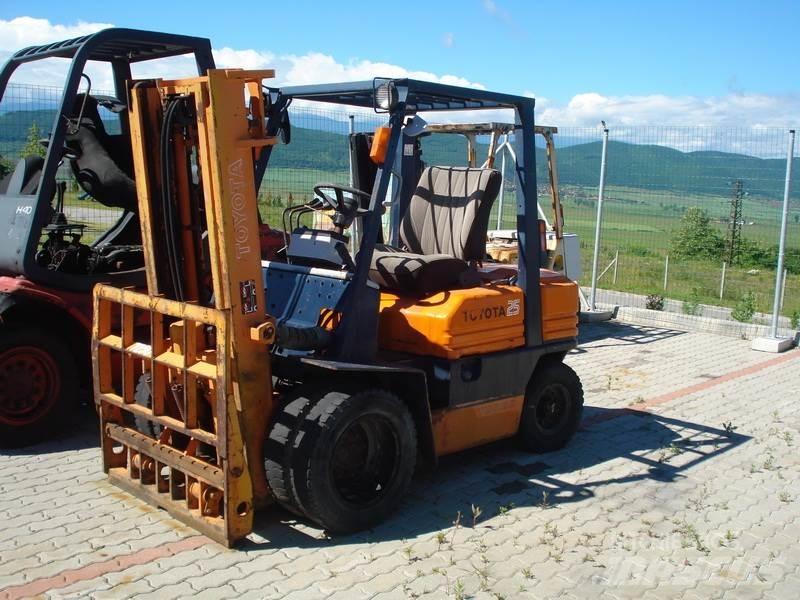 Toyota 80-5FDL25 Diesel Trucker