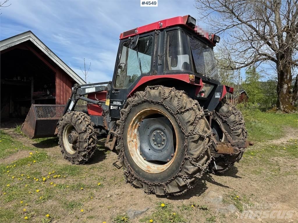 CASE 685 XL Traktorer