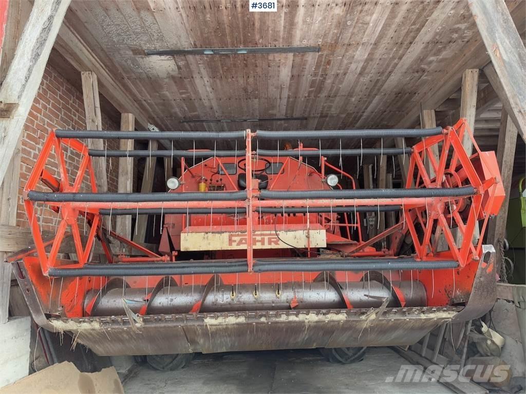 Deutz Fahr M900 Skurtreskere