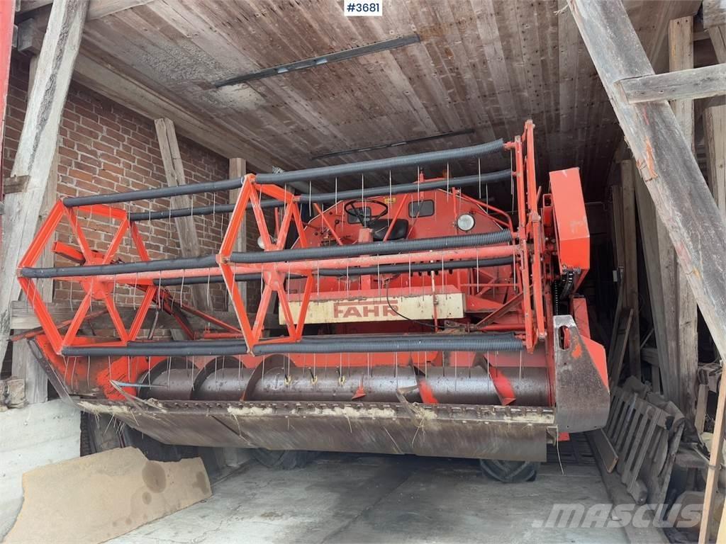 Deutz Fahr M900 Skurtreskere