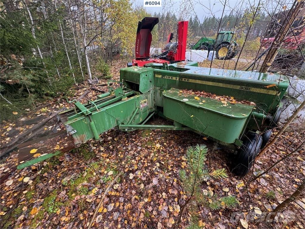 John Deere 332 Andre gressmaskiner