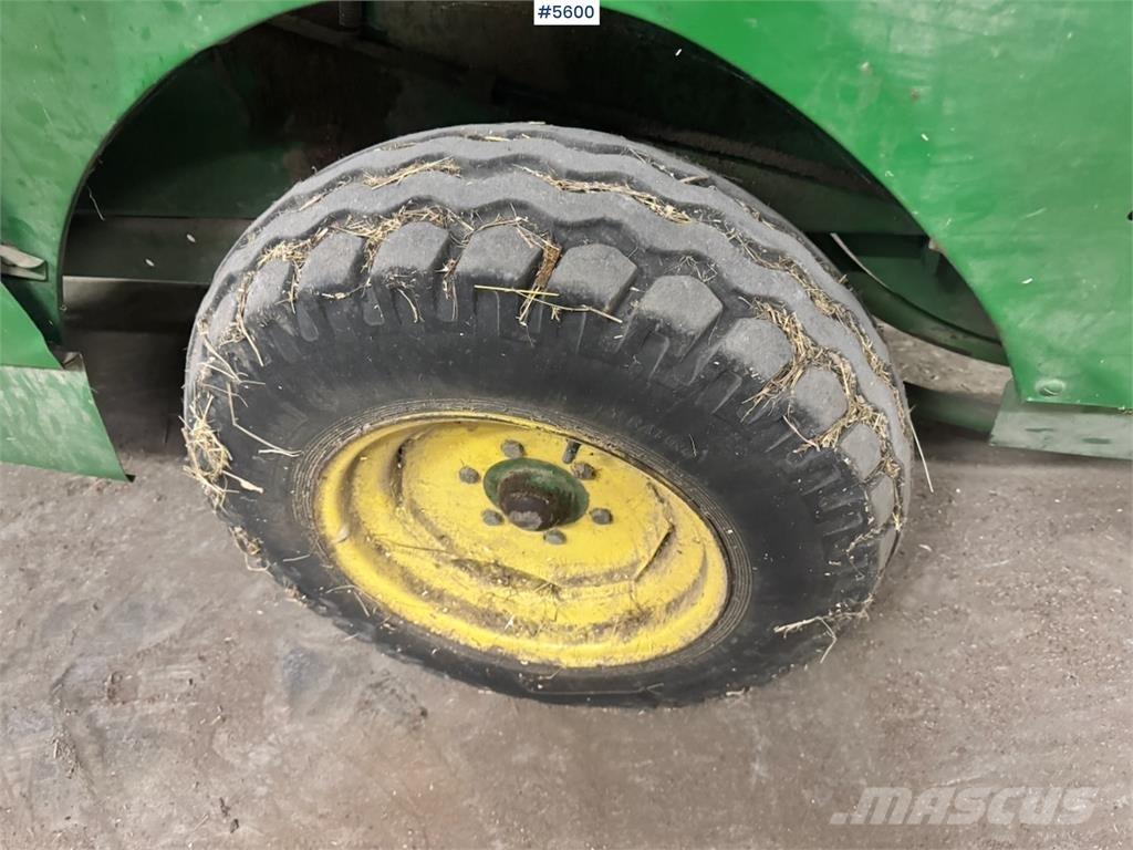 John Deere 342 Andre gressmaskiner