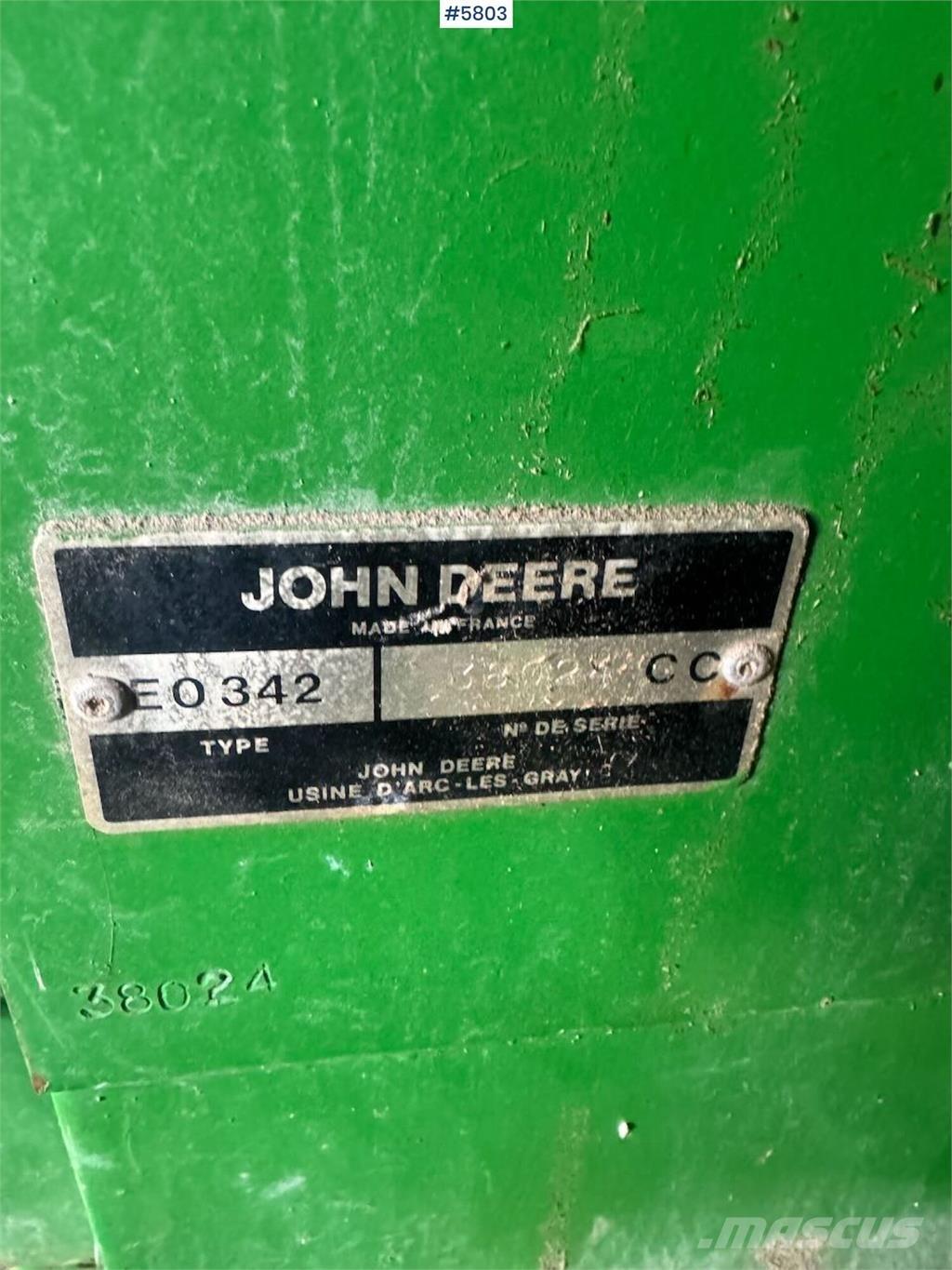 John Deere 342 Andre gressmaskiner