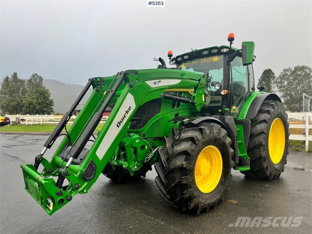 John Deere 6R 215 Traktorer