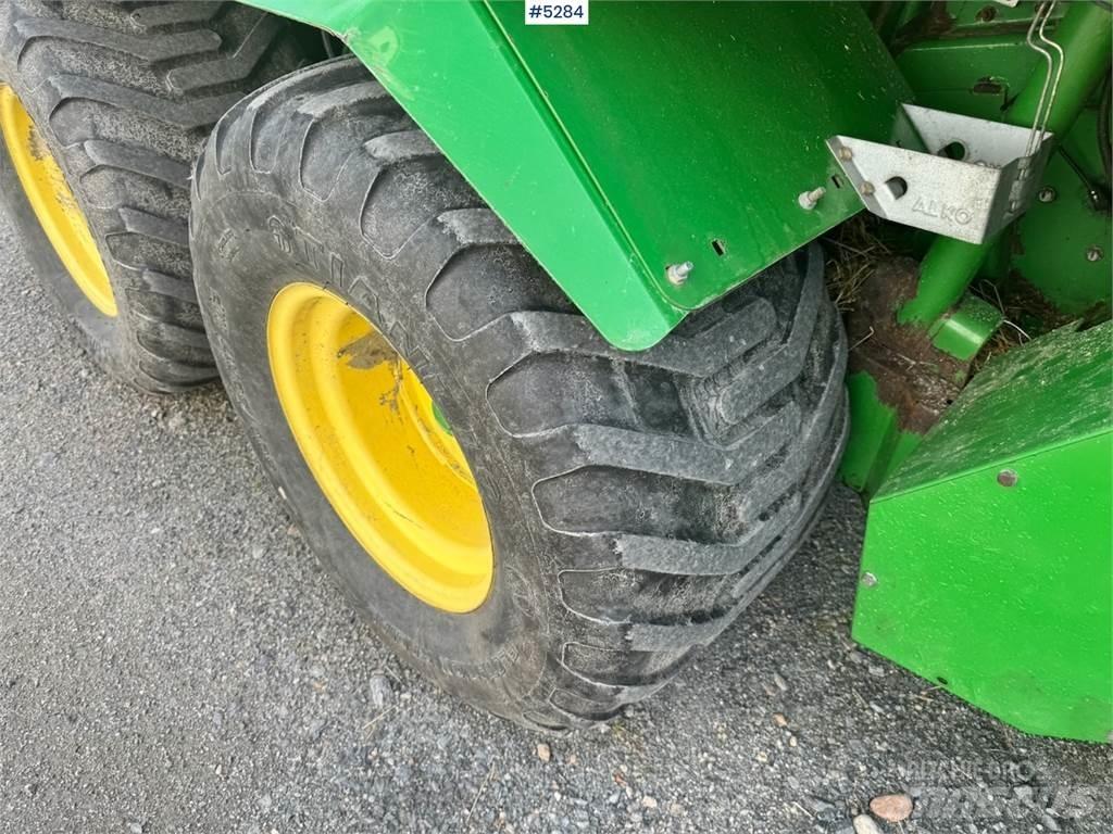 John Deere 744 Andre gressmaskiner