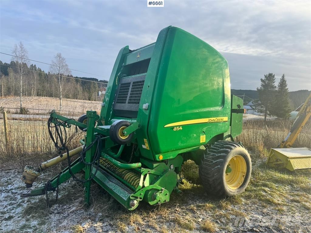 John Deere 854 Andre gressmaskiner