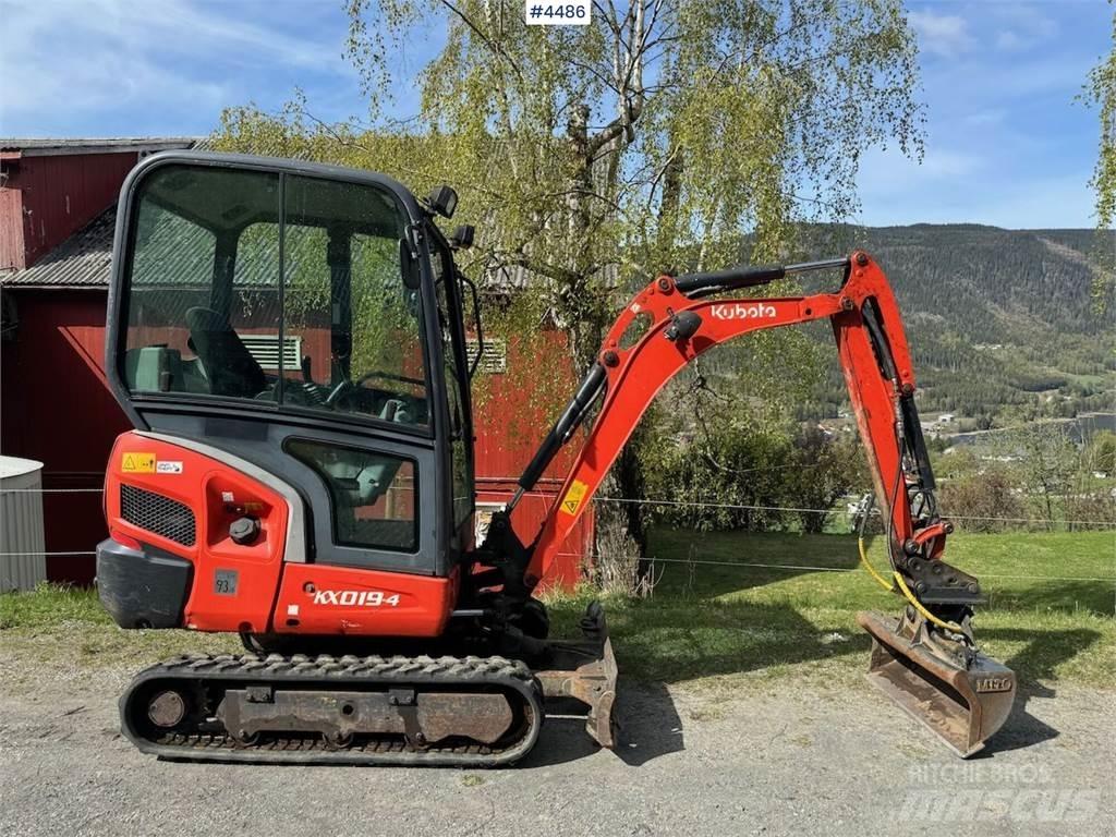 Kubota KX019 Beltegraver