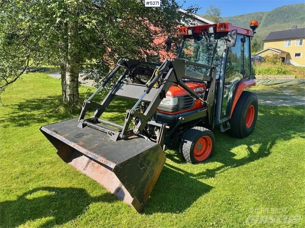 Kubota STA-35 Traktorer