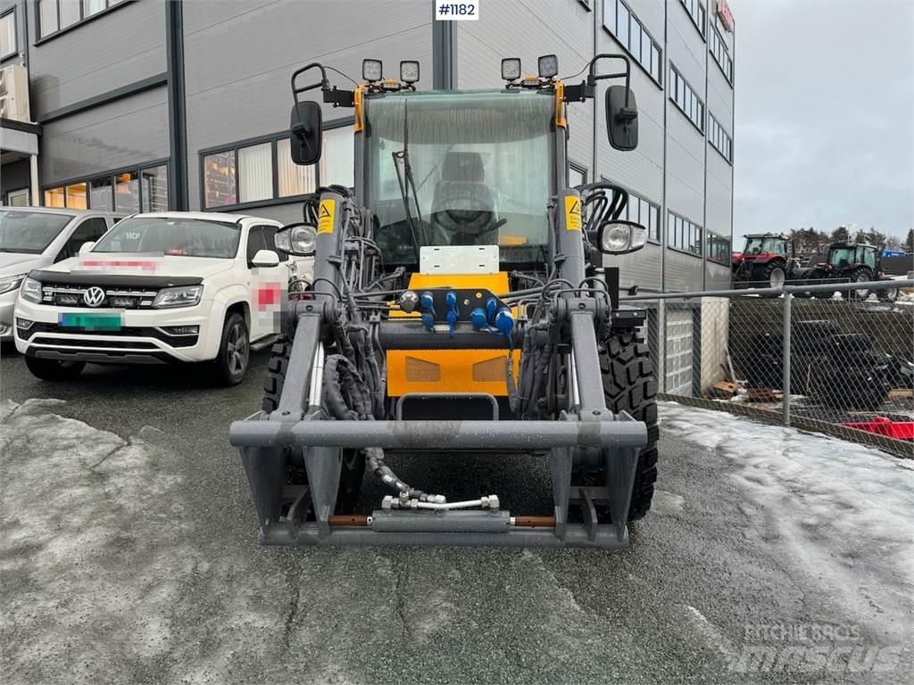 LM Trac 587 Kompaktlaster