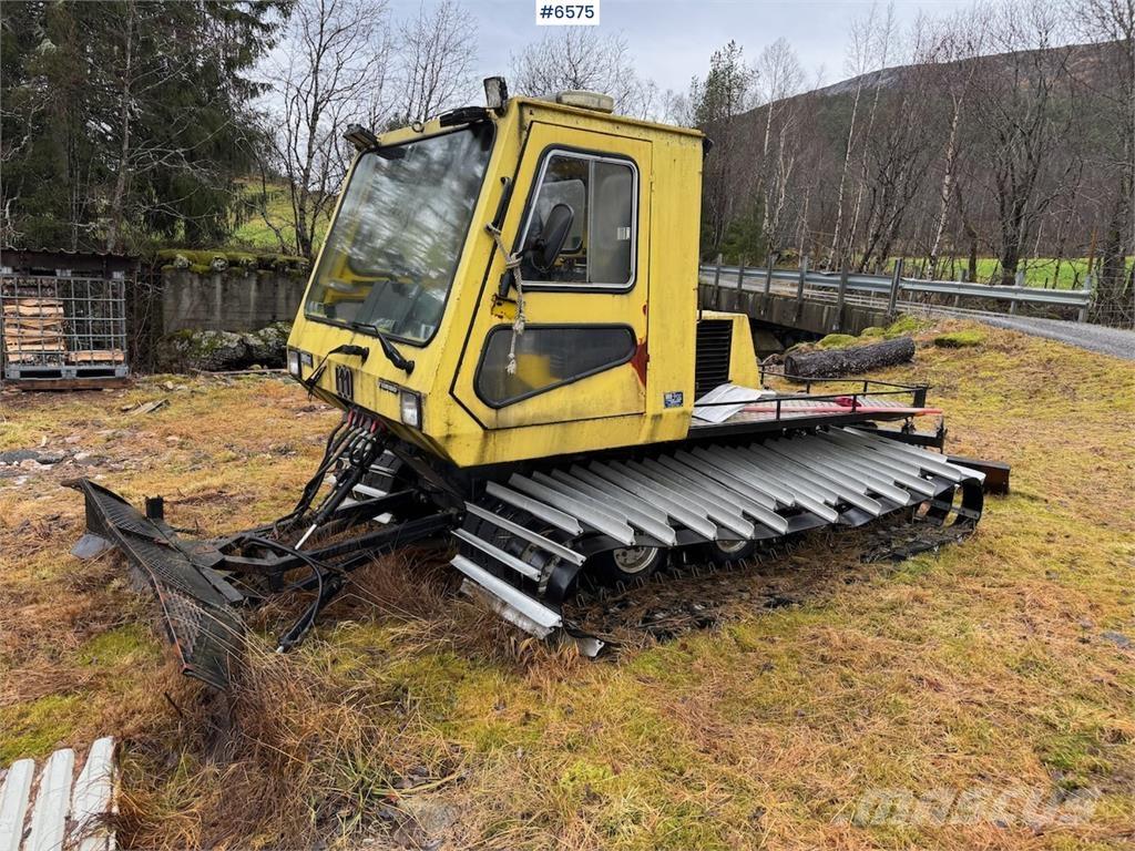  M-trac 2200 Turbo Snøploger- og skjær