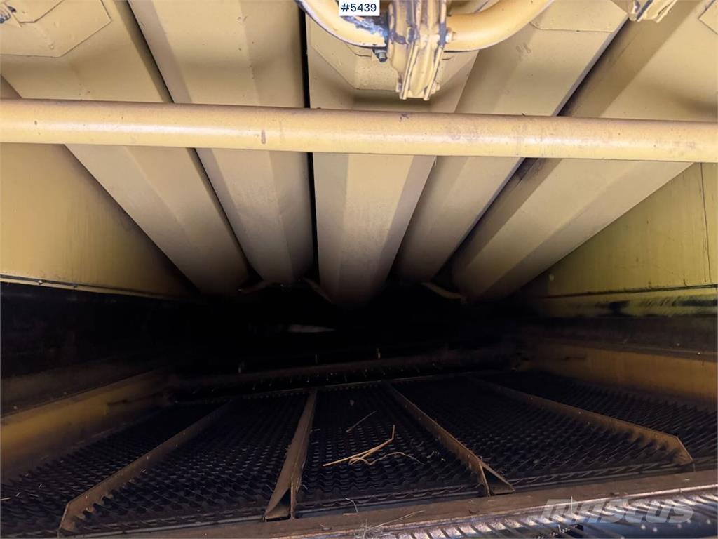 New Holland TX65 Skurtreskere