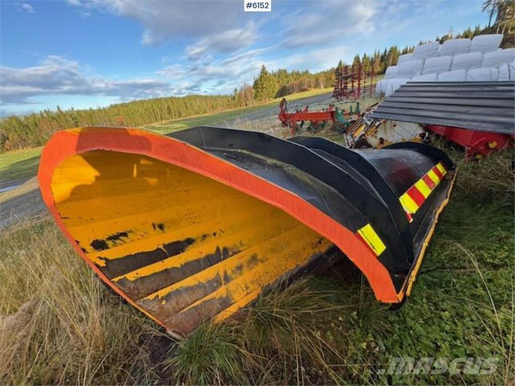  Øveraasen 2651 Snøploger- og skjær