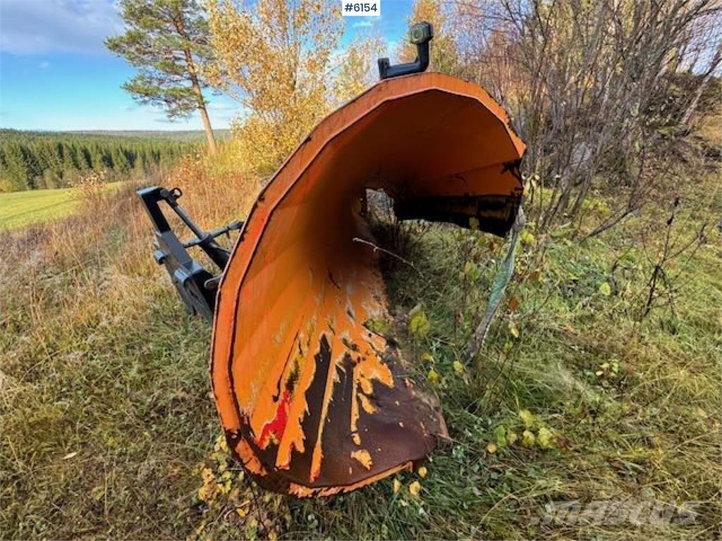  Øveraasen D2285 B Snøploger- og skjær