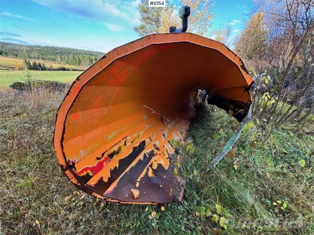  Øveraasen D2285 B Snøploger- og skjær