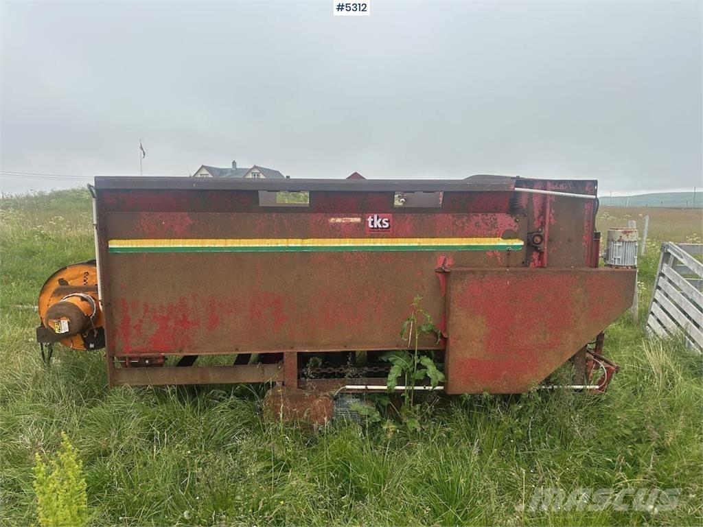 TKS R-150 Andre gressmaskiner