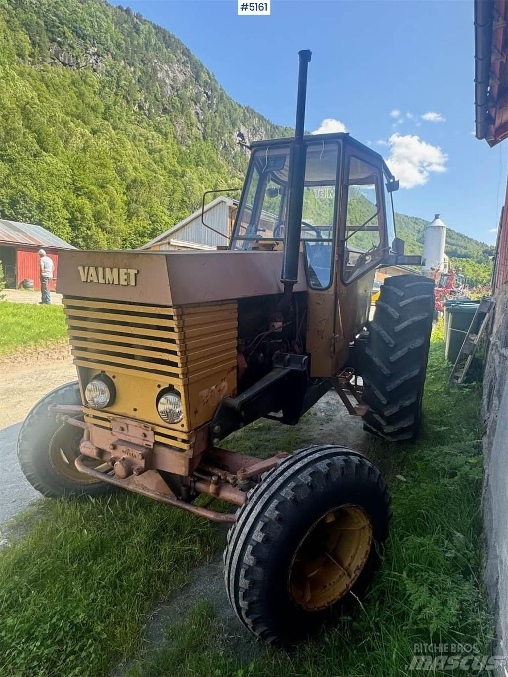 Valmet 702 Traktorer
