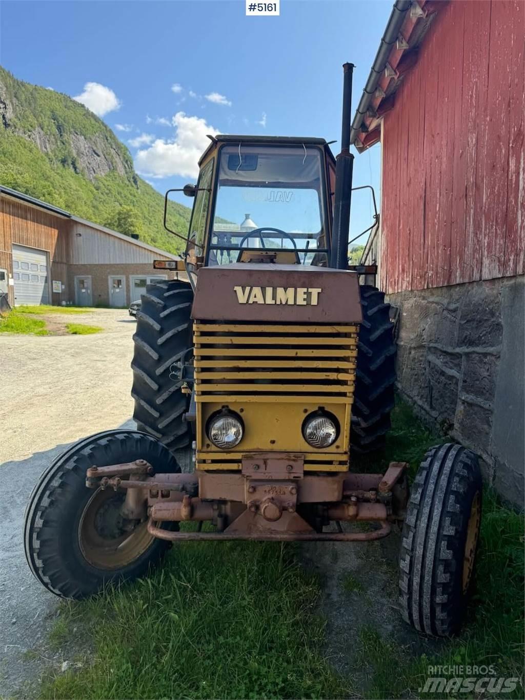 Valmet 702 Traktorer
