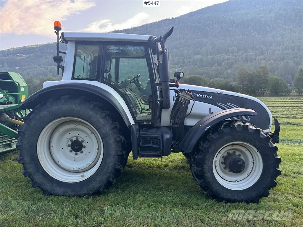 Valtra T202 Traktorer