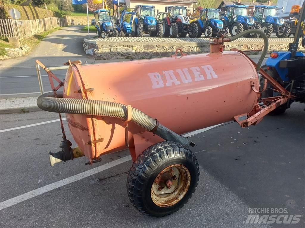 Bauer 1700 Slamtanker