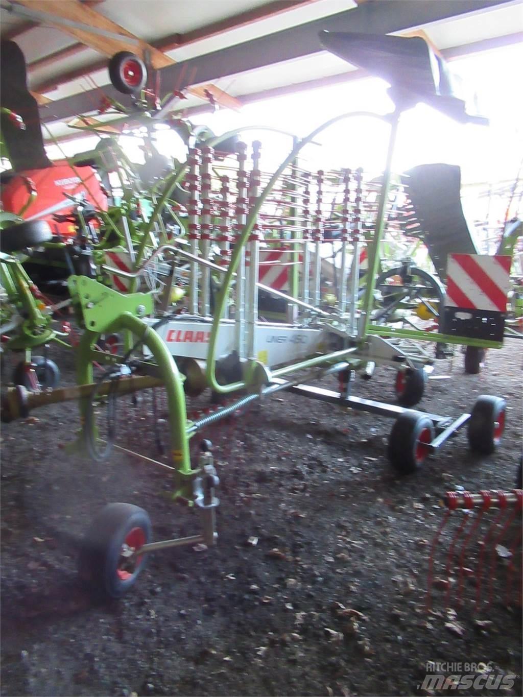 CLAAS Liner 450 Svanser